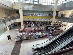 Elias Mall (D18), Retail #454705521